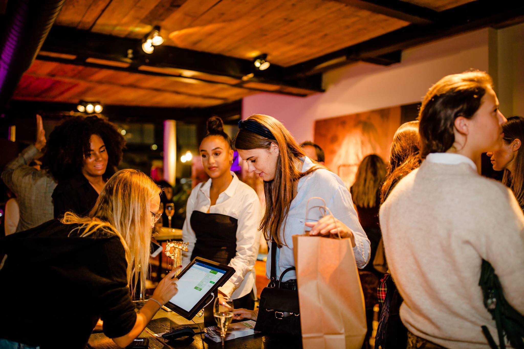 Comment la technologie et les millennials façonnent l'avenir du commerce de détail