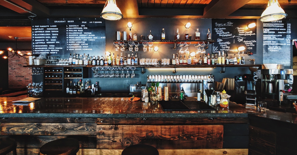 Comment la décoration intérieure de votre restaurant peut attirer plus de clients