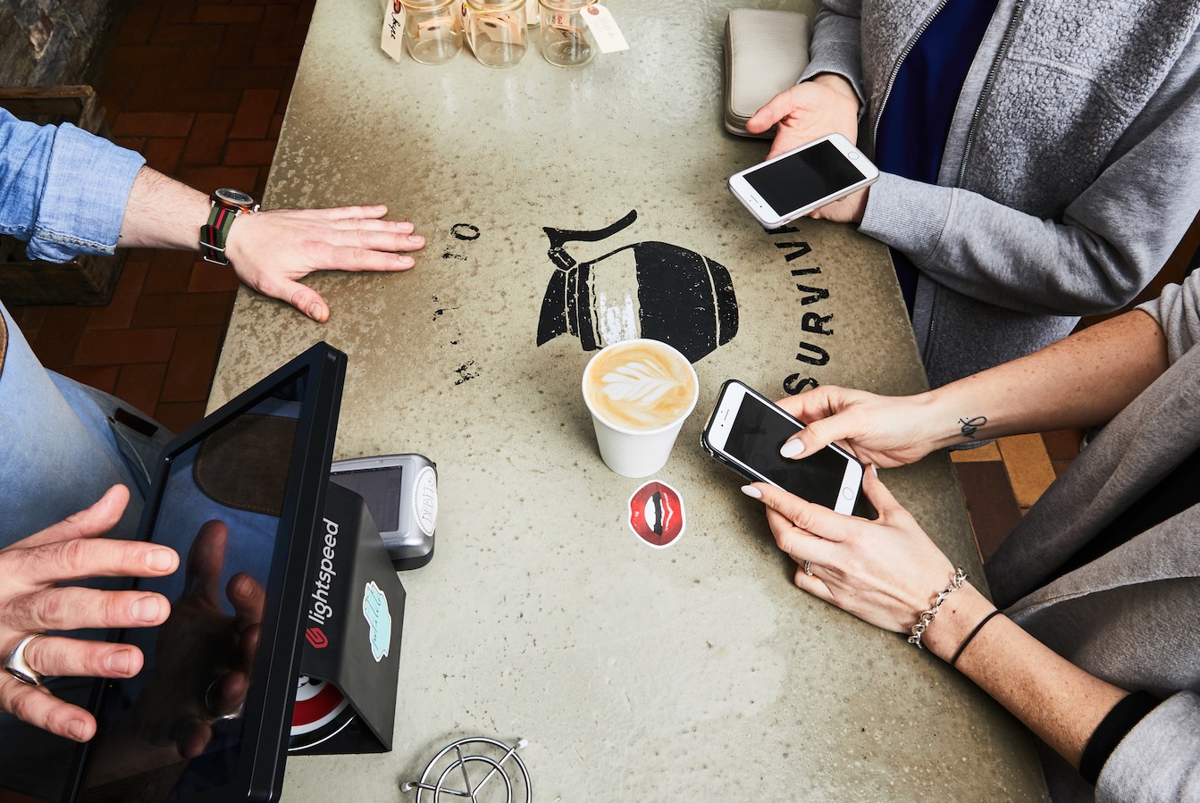 Servir la Génération Z : 5 tactiques à adopter dans votre restaurant